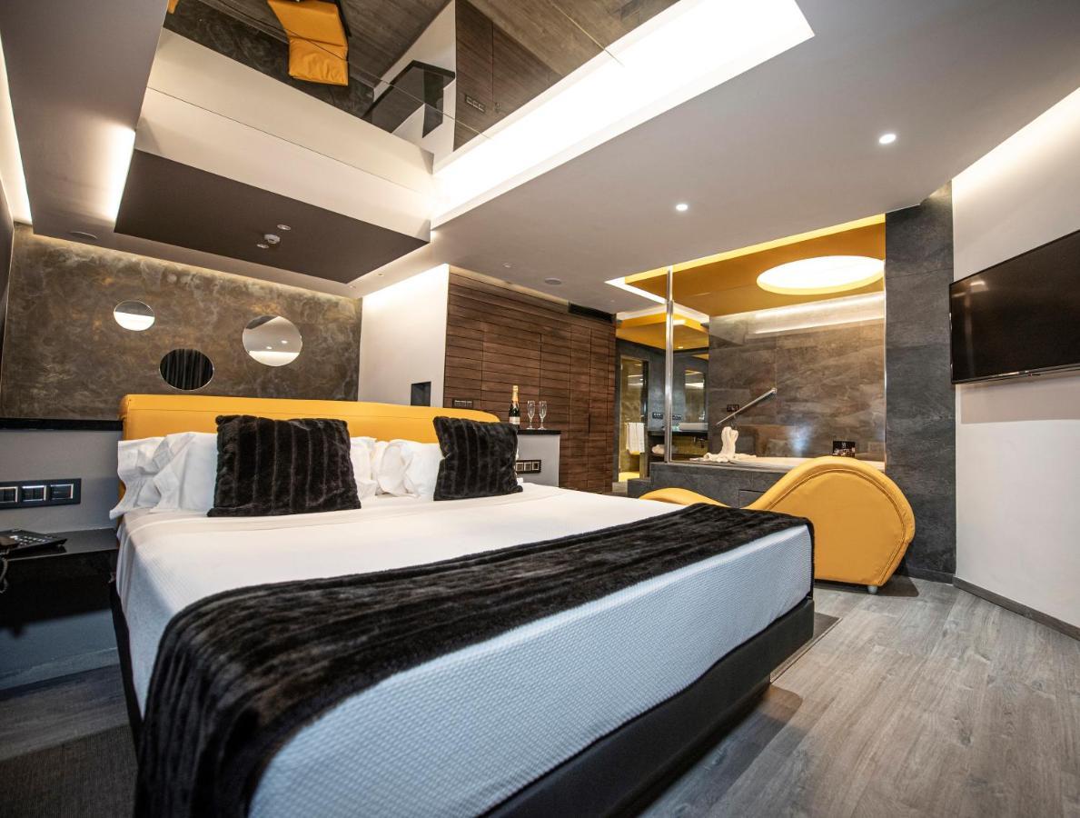 Hotel Luve Сан-Антонио-де-Бенахебер Экстерьер фото