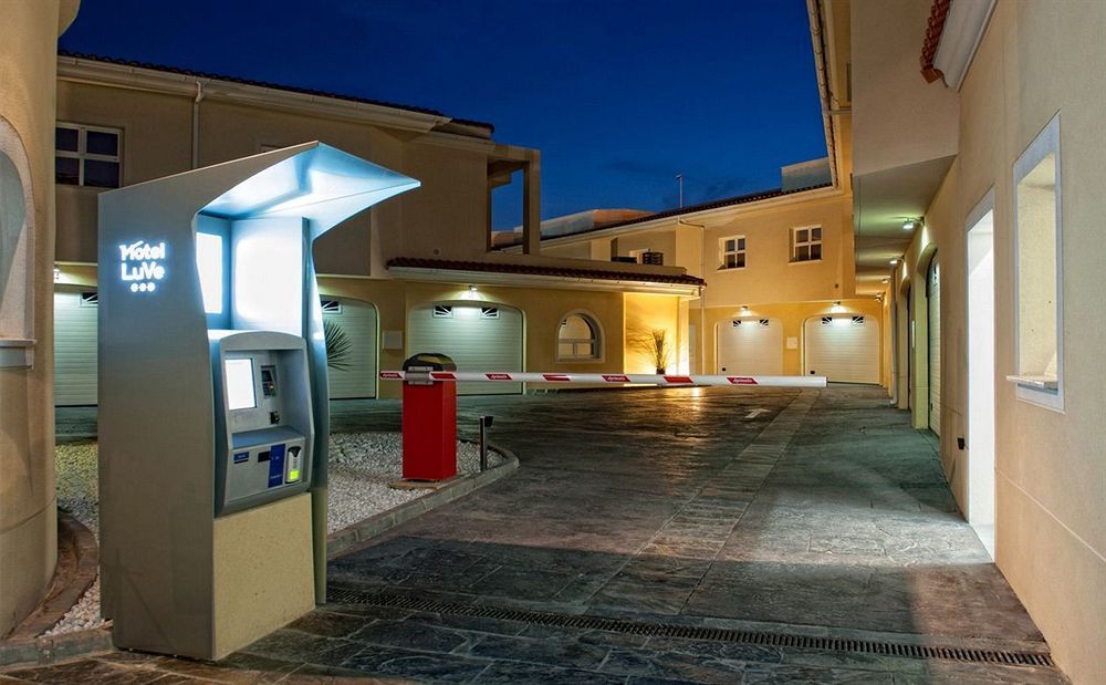 Hotel Luve Сан-Антонио-де-Бенахебер Экстерьер фото